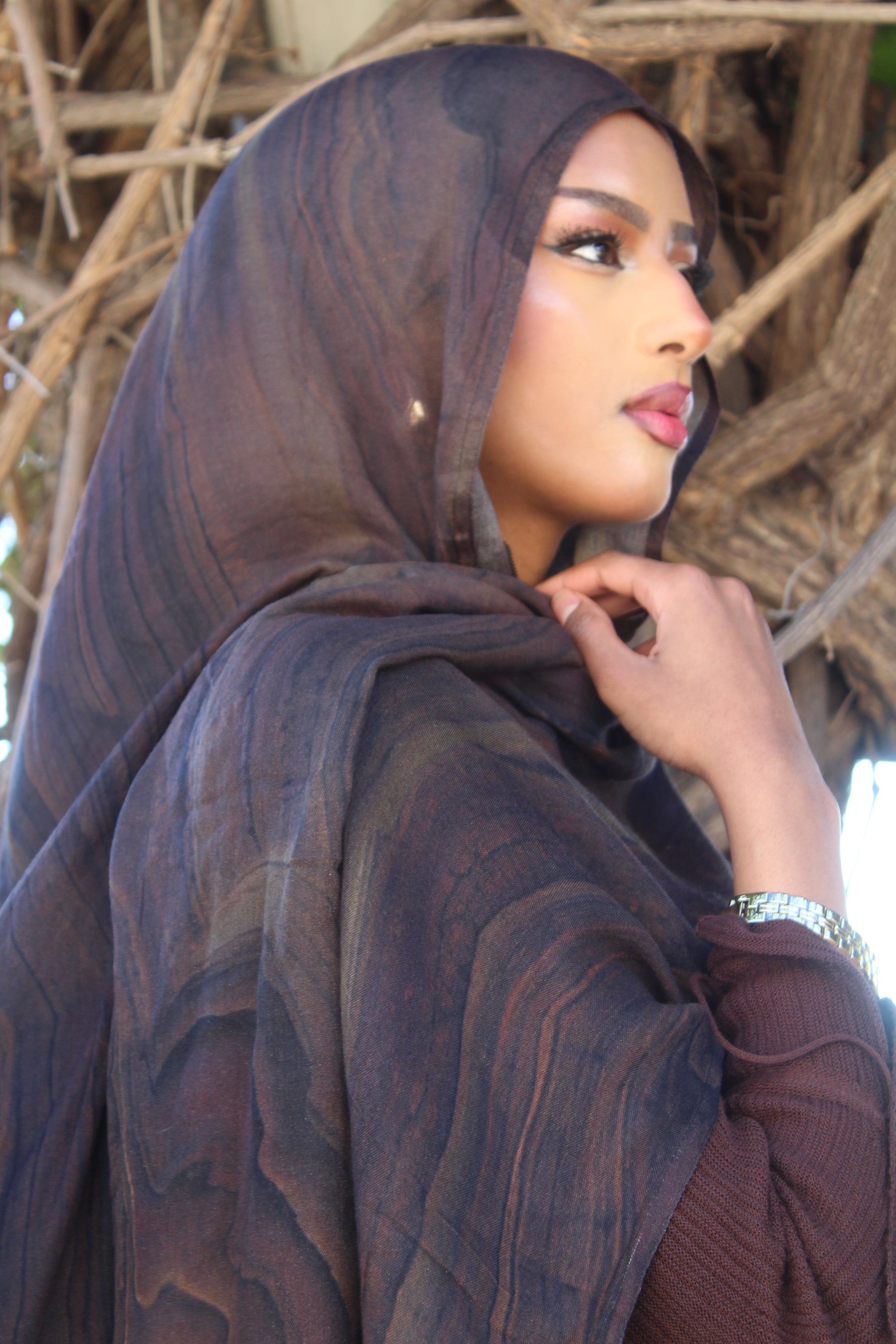 Mahogany Stone Scarf