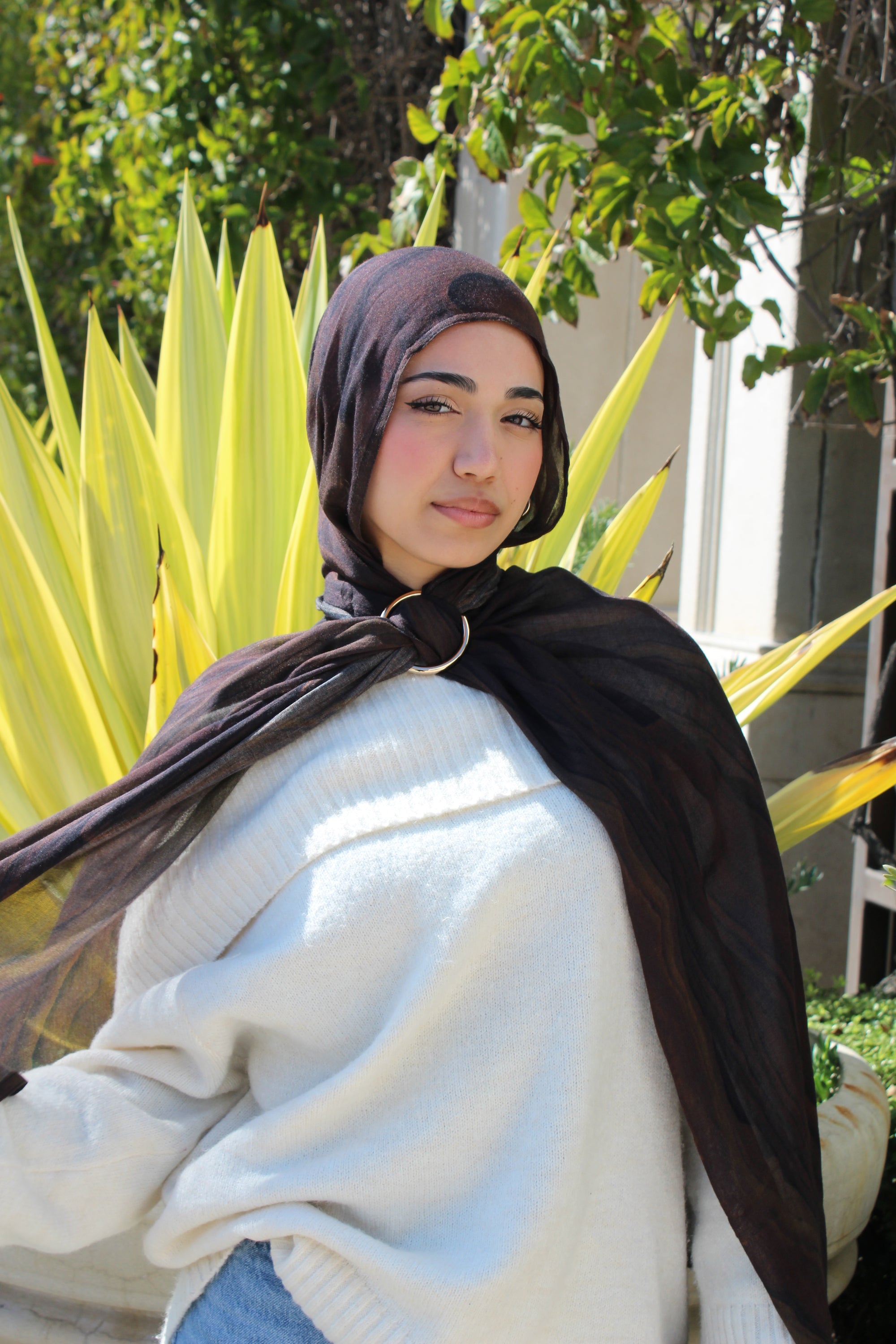 Mahogany Stone Scarf