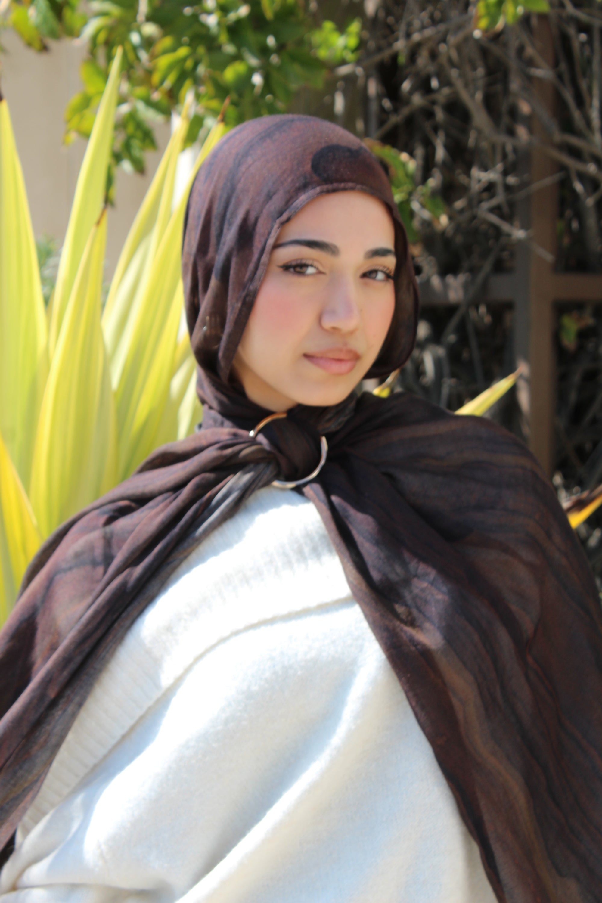 Mahogany Stone Scarf
