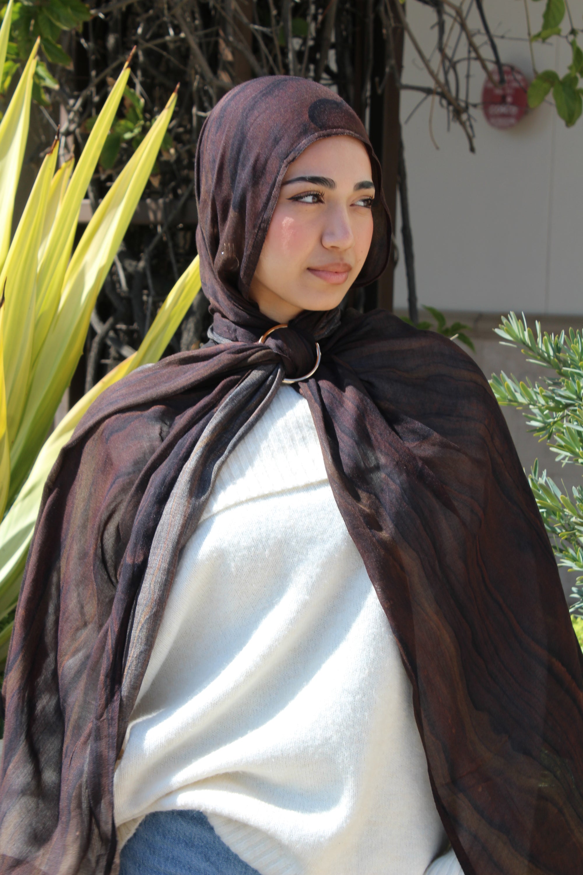 Mahogany Stone Scarf