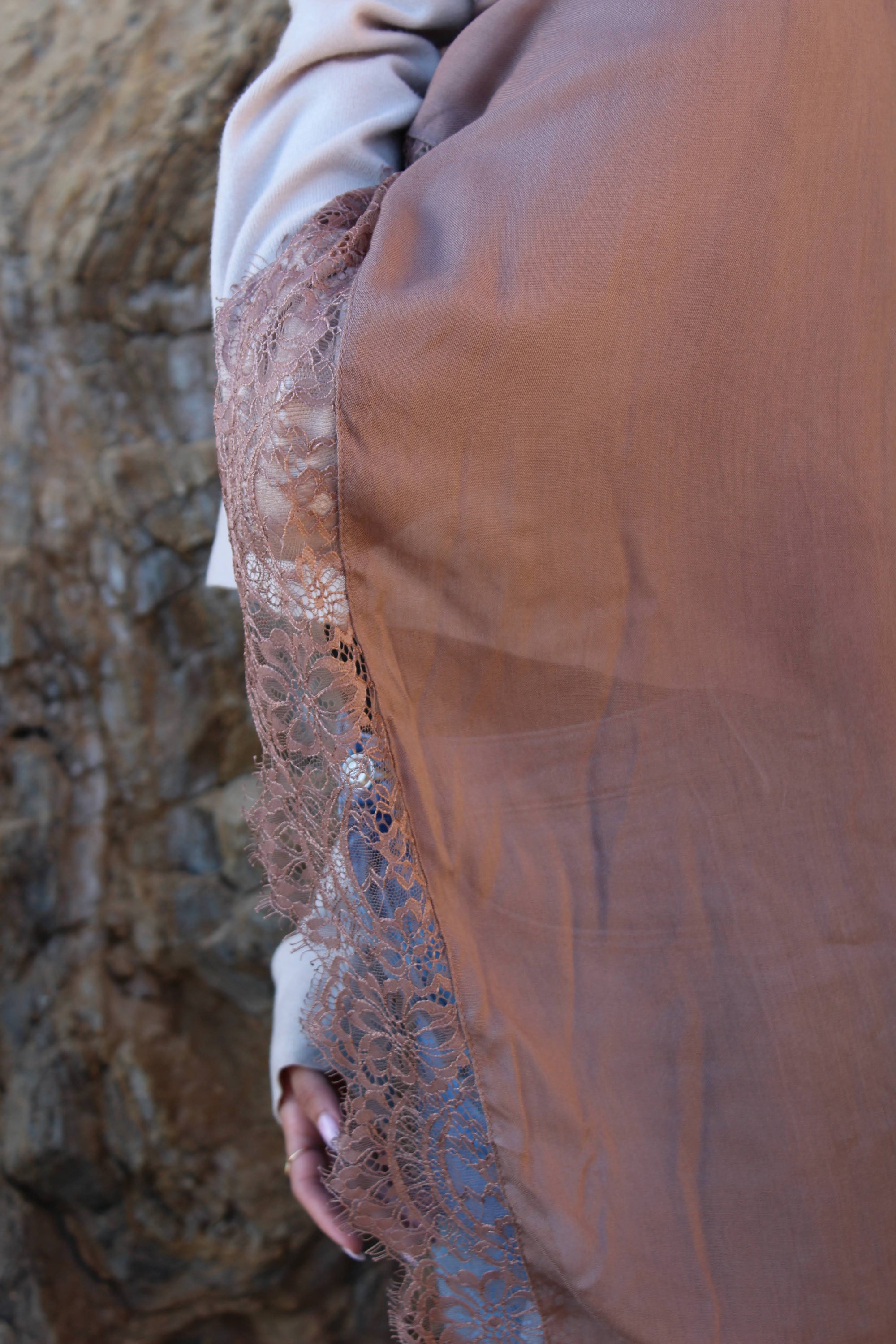 Qahwa Brown Lace Scarf